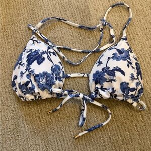 Abercrombie and Fitch Floral Blue and White Bikini Top NWT